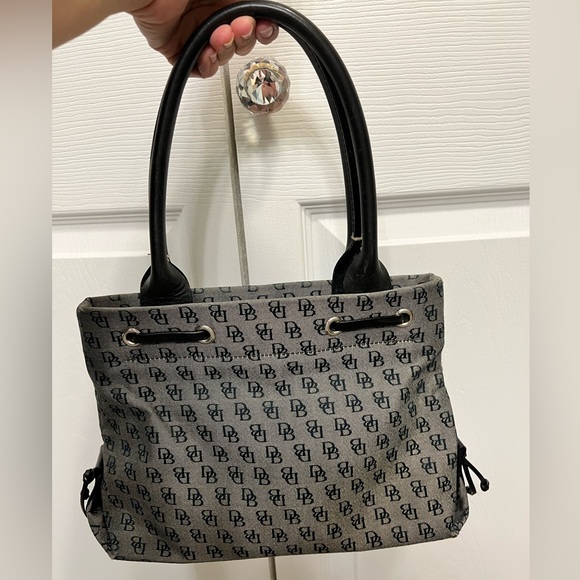 Vintage Dooney & Bourke hang bag - Picture 3 of 11